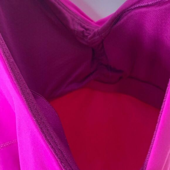 Lululemon Aria Tank Top II 4 Raspberry Hot Pink Power Luxtreme Shelf Bra Yoga - Picture 8 of 10